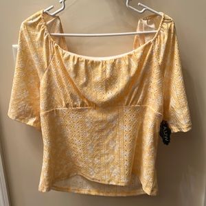 2 for $20 
NWT Women’s A.U.W. Yellow and White Top